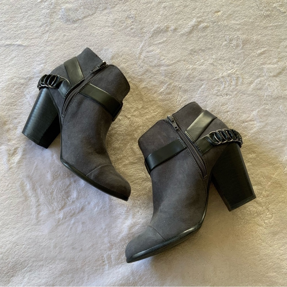 CARLOS by Carlos Santana Macomb Buckeled Ankle Booties - Picture 2 of 8